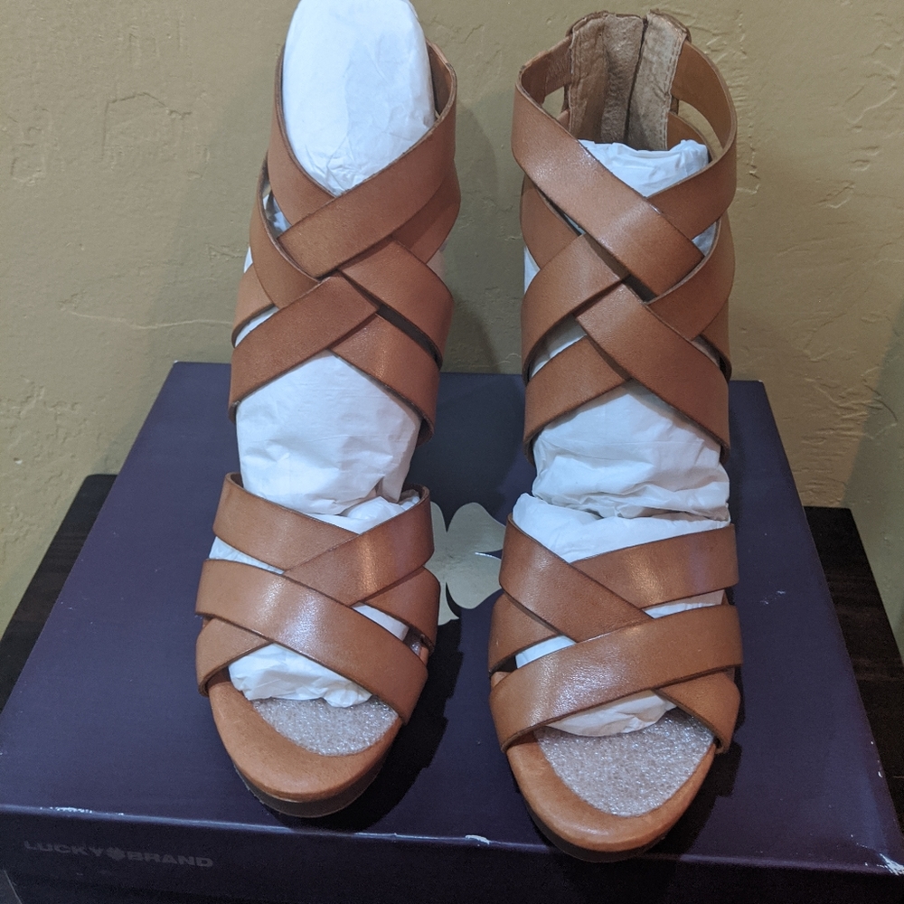 Lucky Brand Women's Heels Size 8.5 (Never Worn)